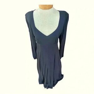 Vintage Moda International From Victoria Secrets. Y2K gem fabric button sleeve.